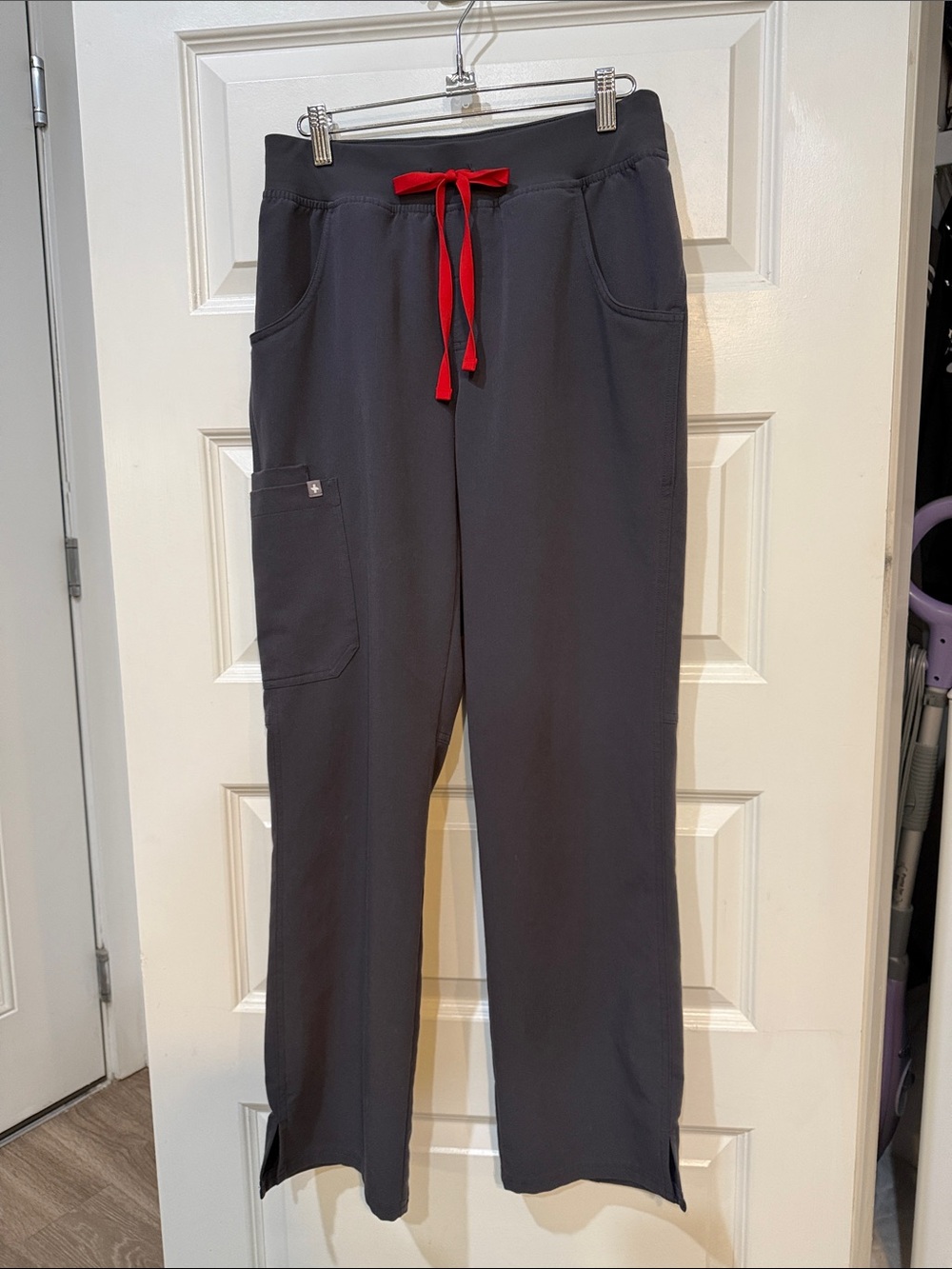 Figs Kade Cargo Scrub Pants - Picture 2 of 8